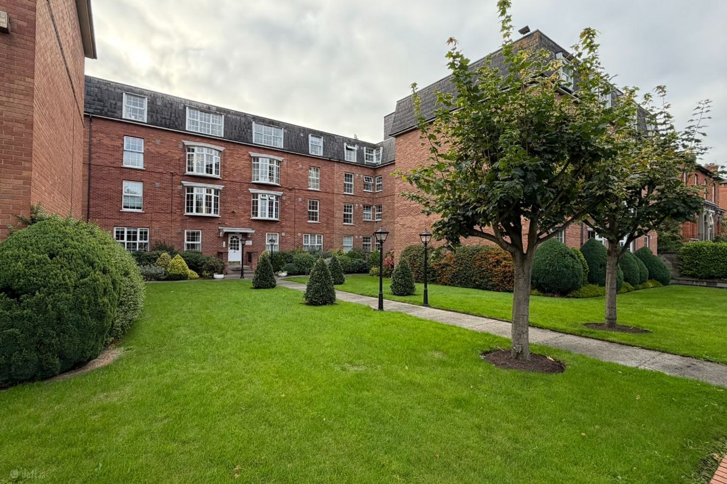 Saint Davids Court, 31-33 Castle Avenue, Clontarf, Dublin 3 — photo 1