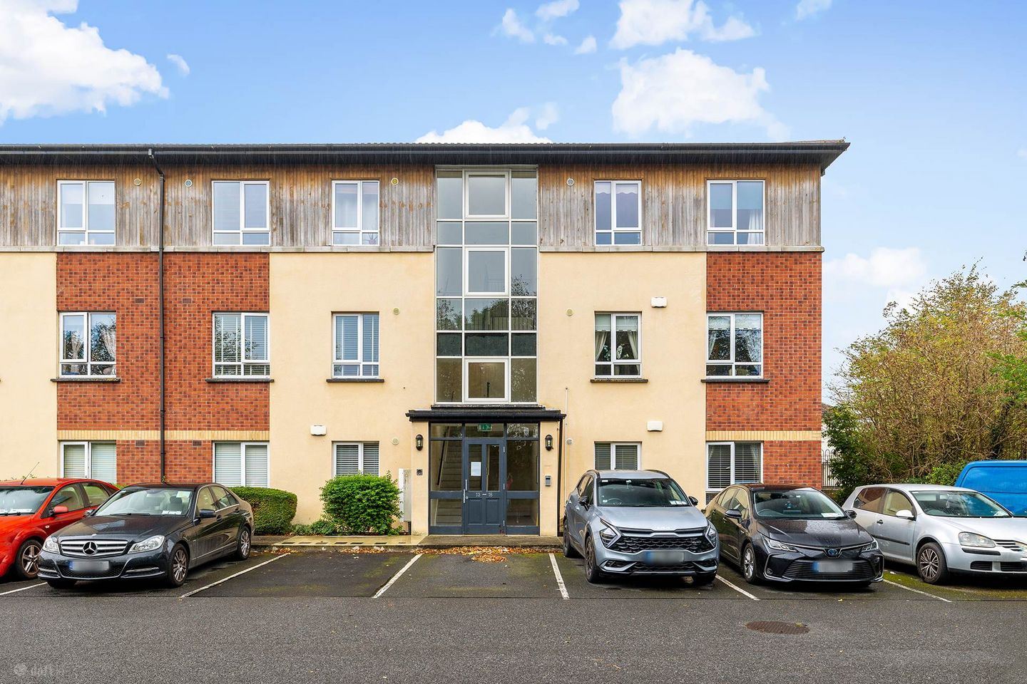 15 The Green, Hazelhatch Park, Celbridge, Co. Kildare, W23T043 — photo 1