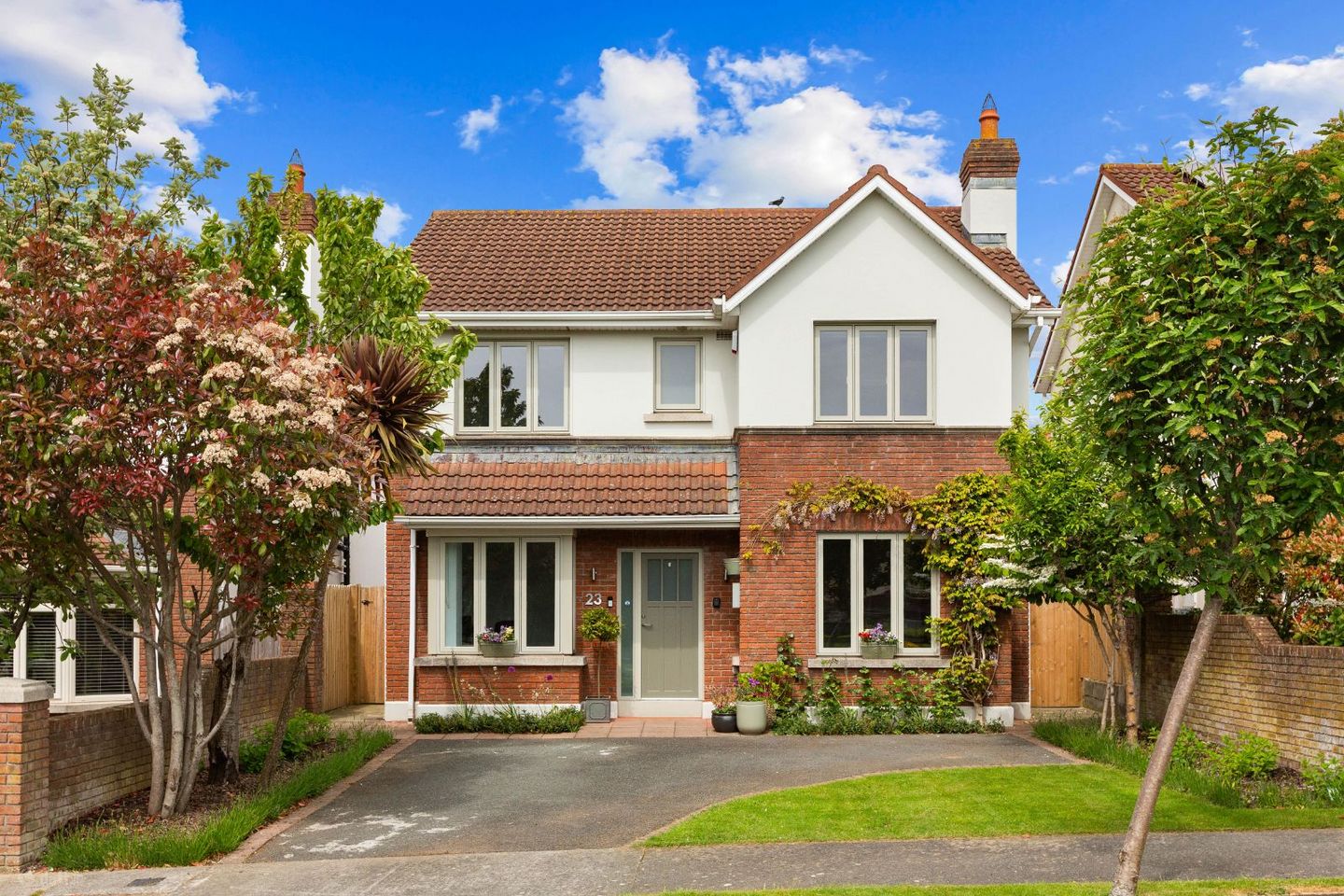 23 Brighton Place, Foxrock, Dublin 18, D18P2N9 — photo 1