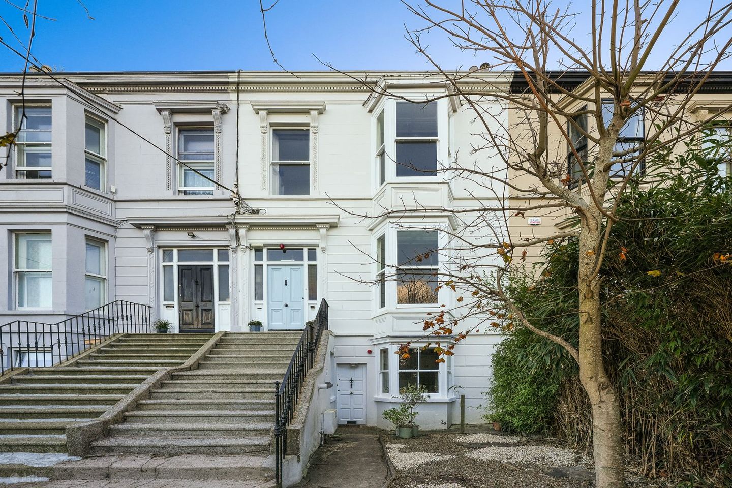 9 Eden Park, Sandycove, Co. Dublin, A96W928 — photo 1