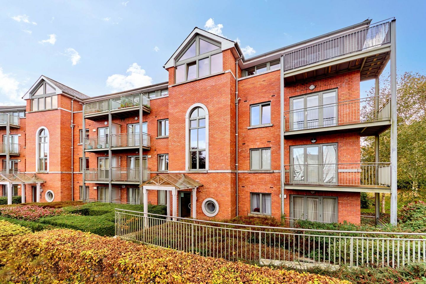 28 Beech Lodge, Farmleigh Woods, Castleknock, Dublin 15, Co. Dublin, D15NW40 — photo 1