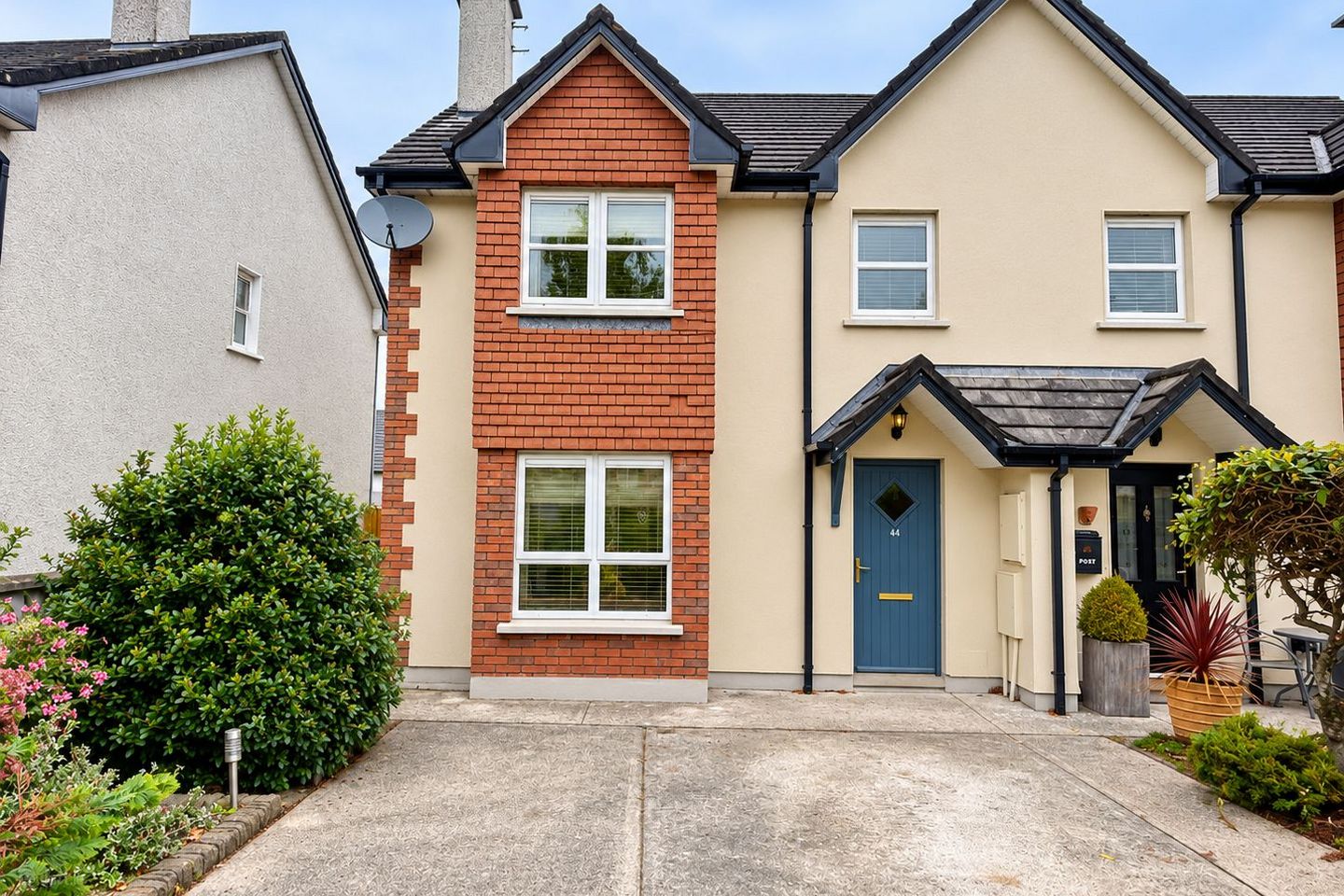 44 Rathowen, Duntaheen Road, Fermoy, Co. Cork, P61RW61 — photo 1