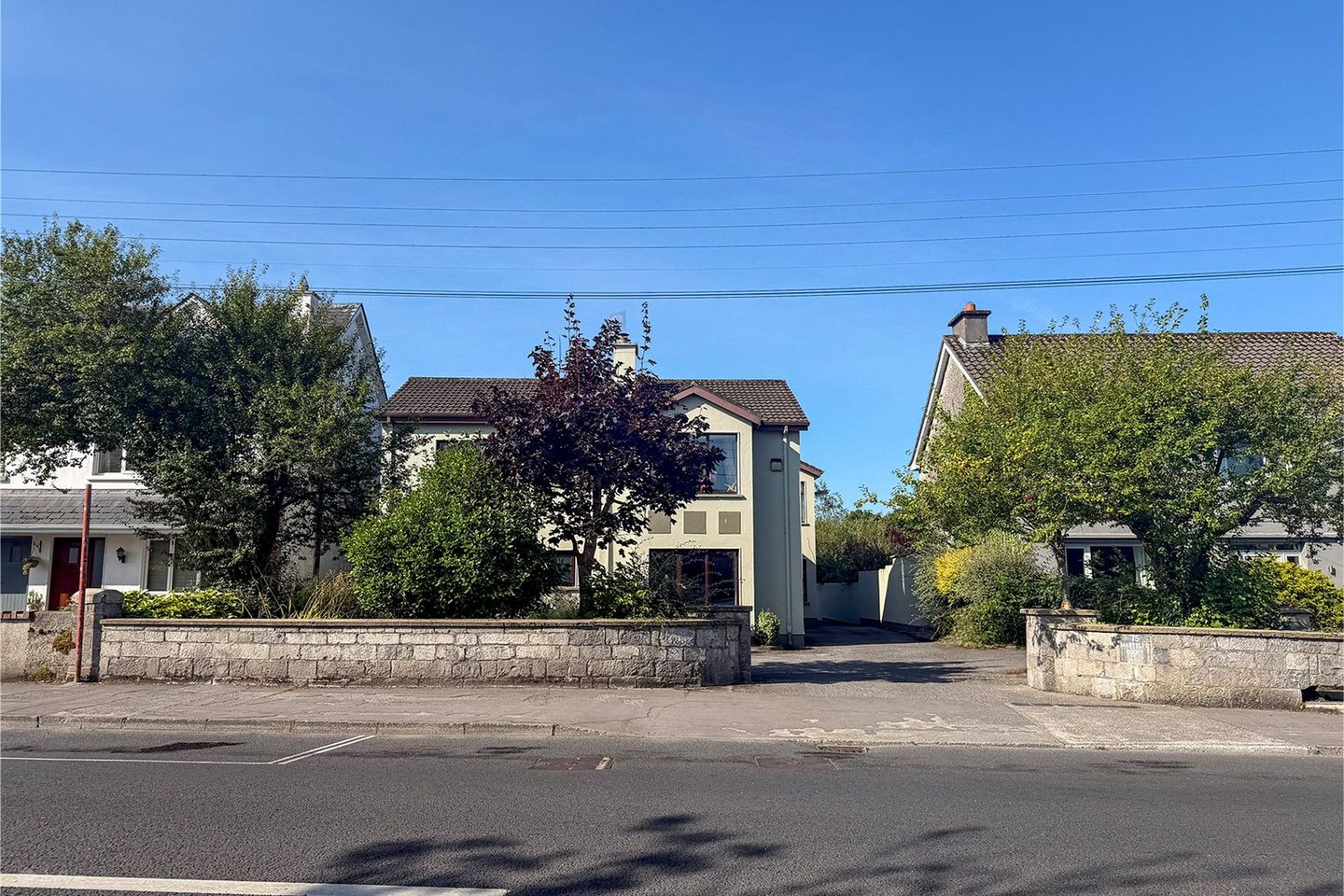 2 Martello Court, 75 Upper Newcastle Road, Newcastle, Galway, H91FD88 — photo 1