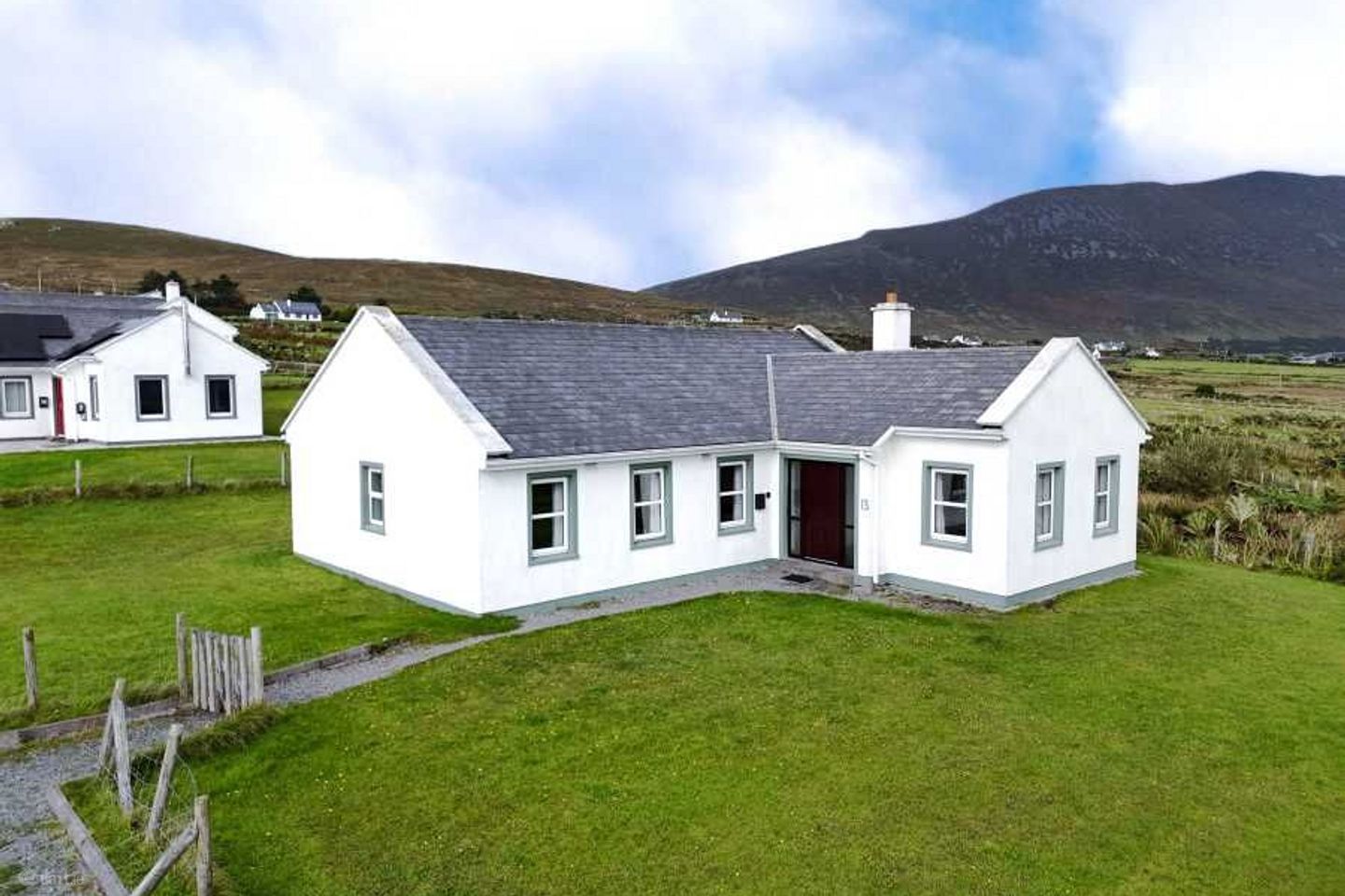 13 Trawmore Cottages, Keel, Achill, Co. Mayo, F28DA33 — photo 1