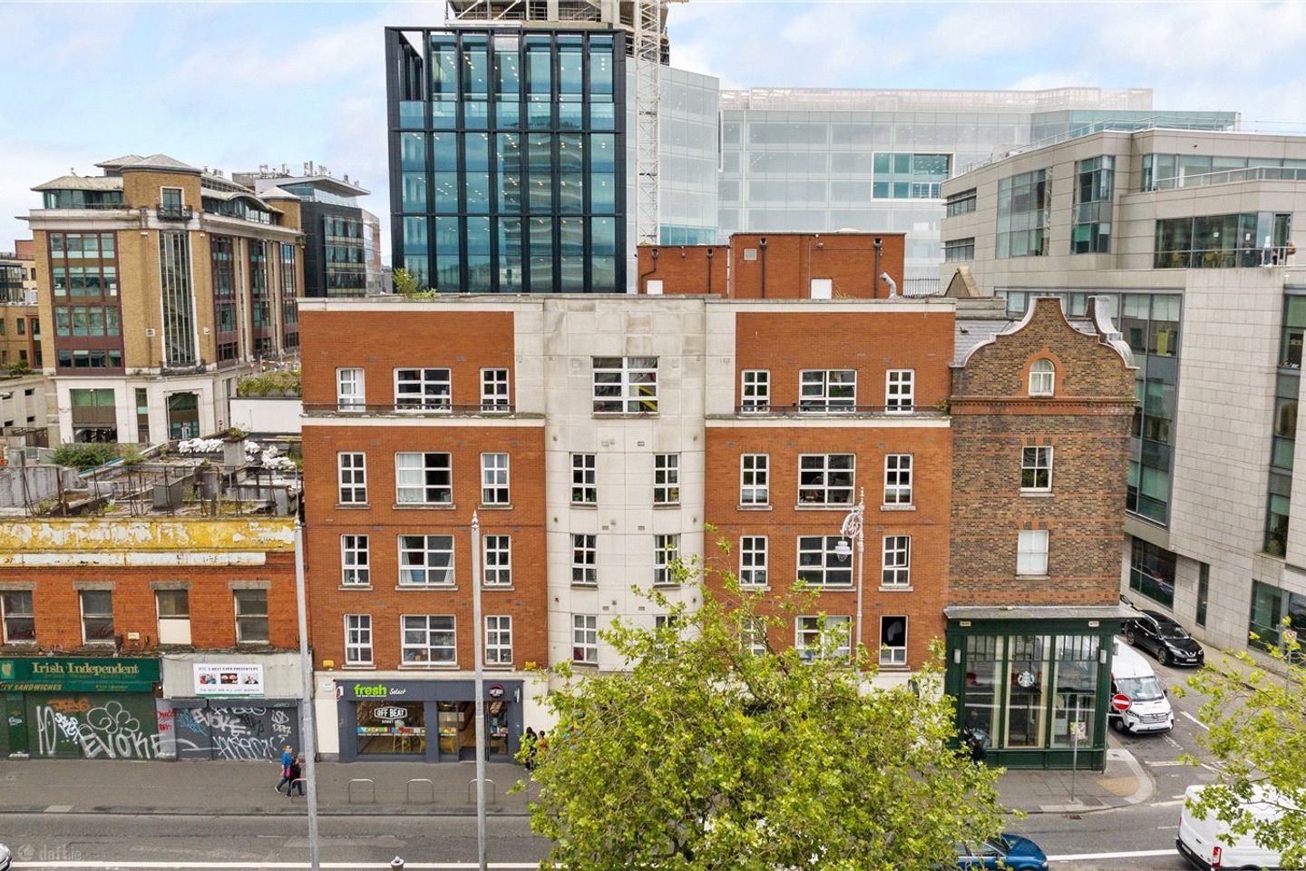 32 Georges Quay Apartments, 2 Georges Quay, Dublin 2, D02 R892 — photo 1
