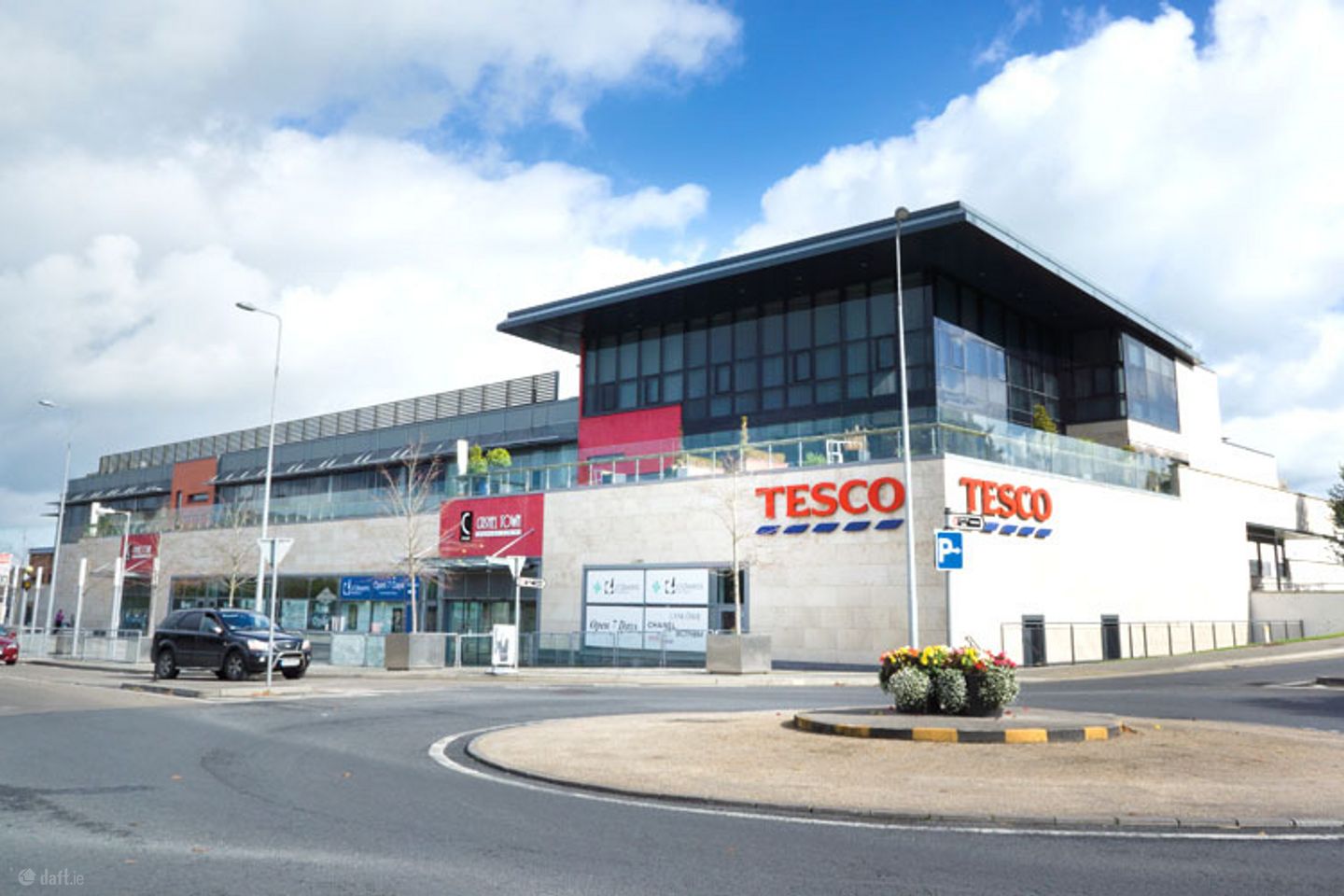 Cashel Town Shopping Centre, Cashel, Co. Tipperary — photo 1