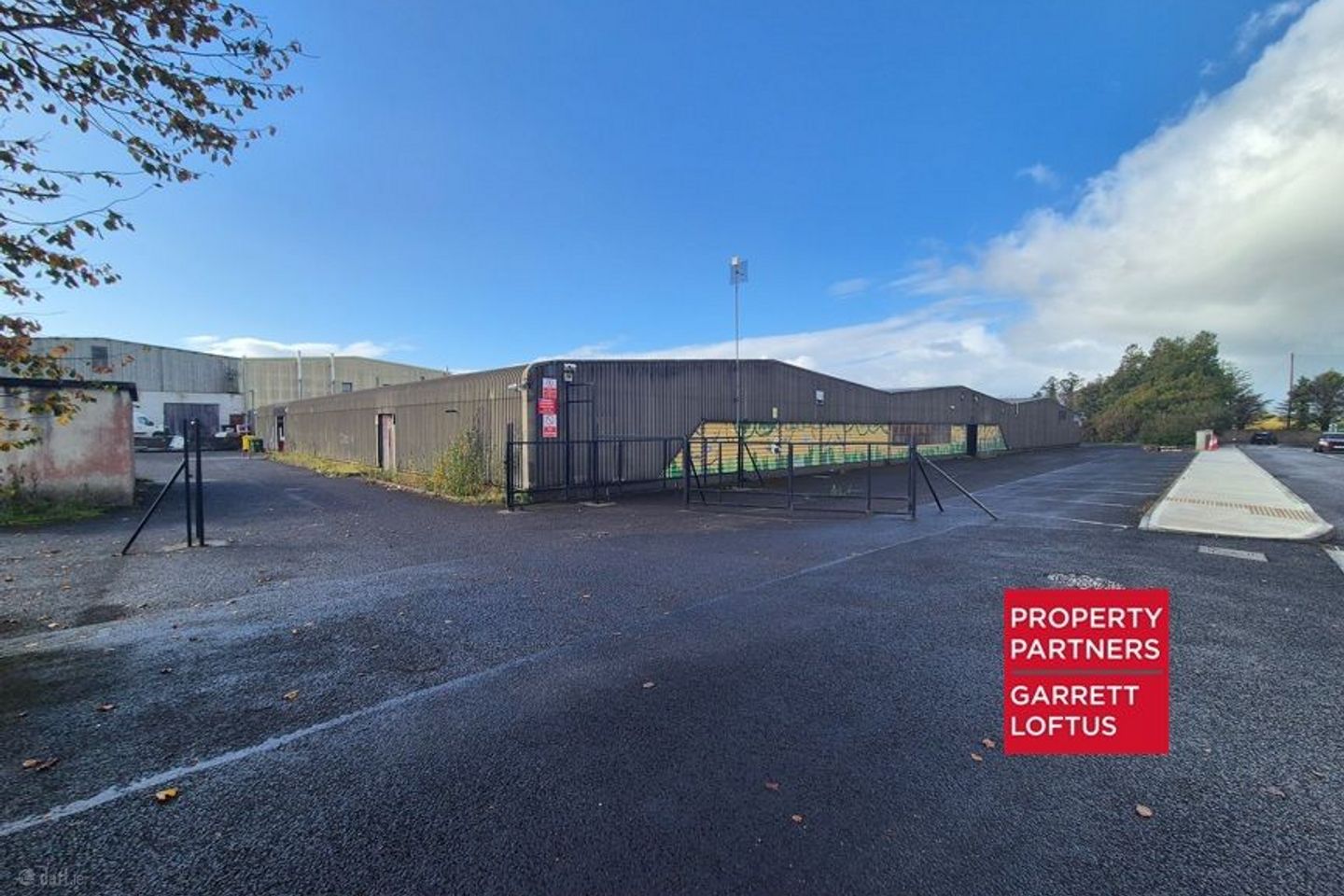 Former Tumble Jungle-Rowear Building, Bunree, Ballina, Co. Mayo — photo 1