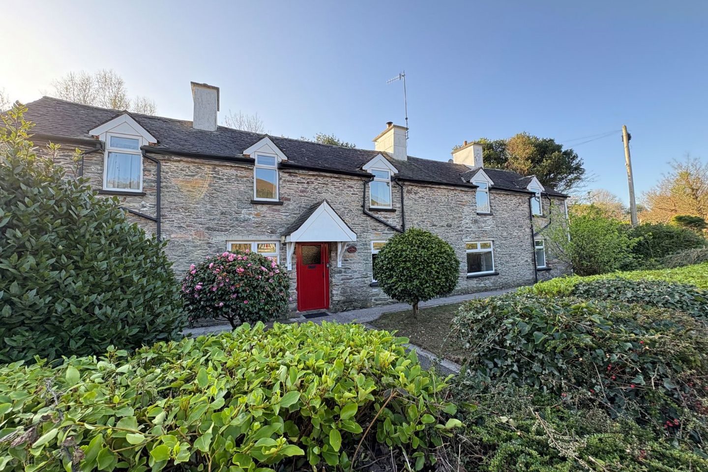 Yew Tree Cottage, Coolroe Lower, Glenbeigh, Co. Kerry, V93F9F4 — photo 1
