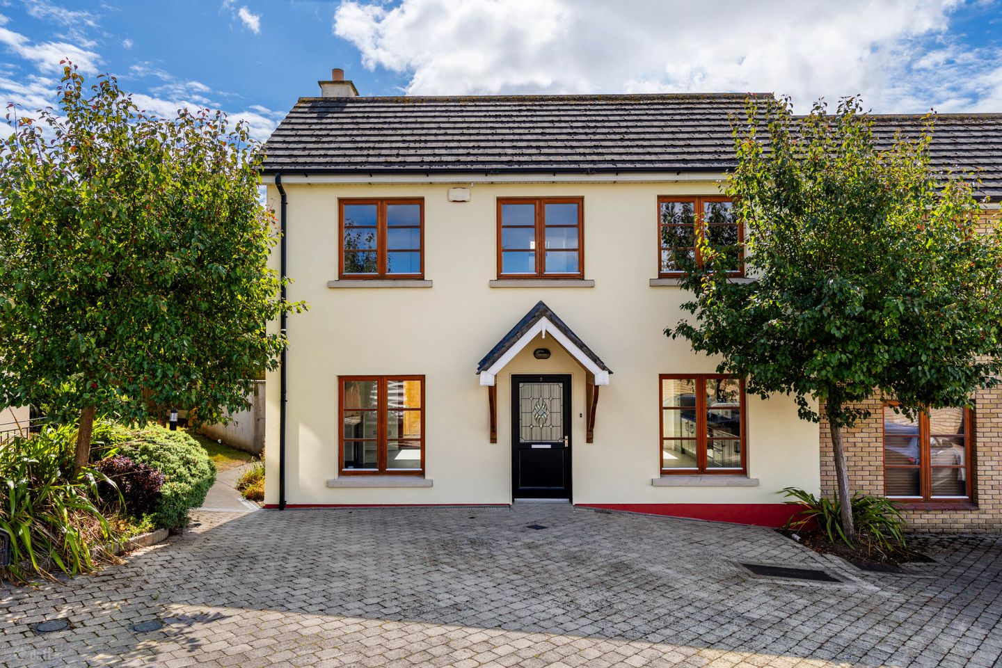 3 Oak Hall, The Hill, Malahide, Dublin, K36 V226 — photo 1