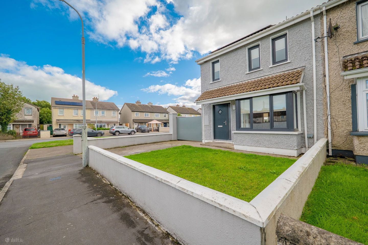 35 Railway View, Templemore, Co. Tipperary, E41XT92 — photo 1