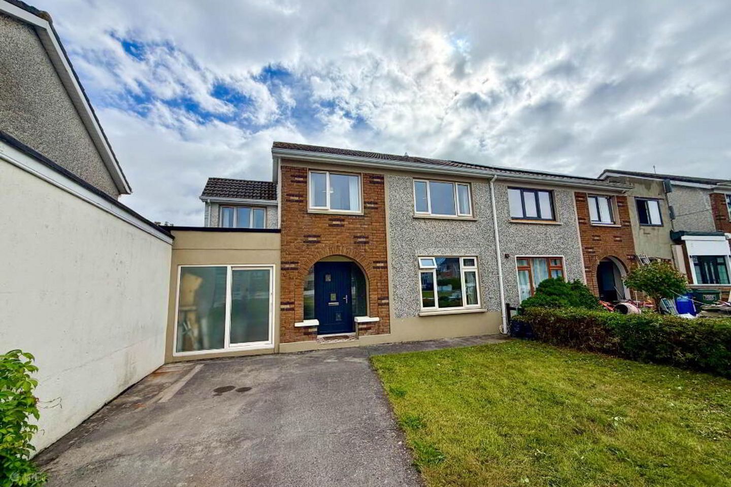 34 Beechwood Gardens, Newcastle West, Co. Limerick, V42FY27 — photo 1