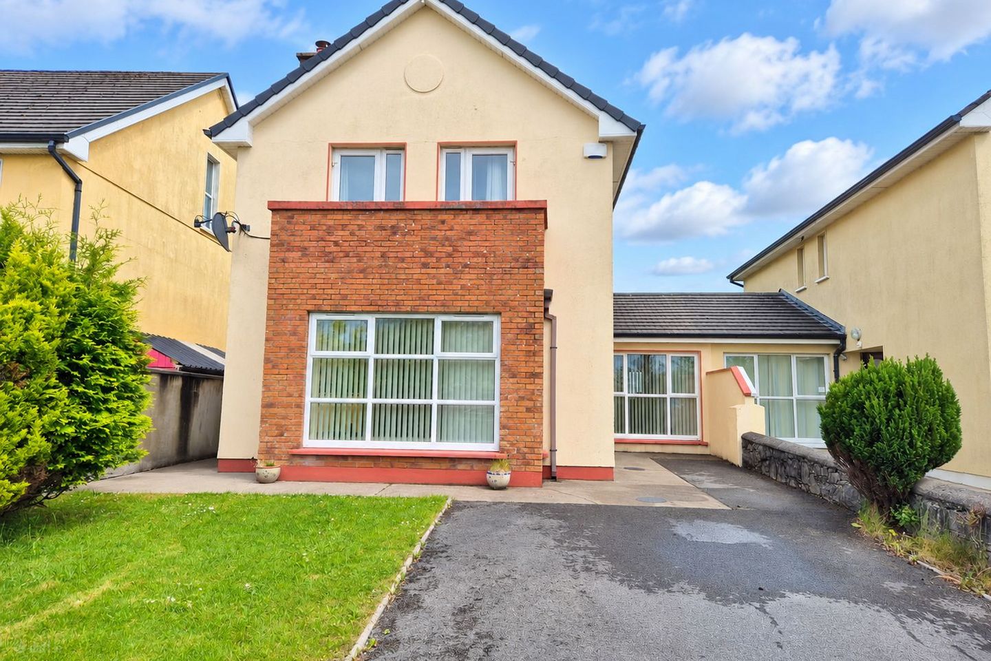 139 Palace Fields, Tuam, Tuam, Co. Galway, H54YH26 — photo 1