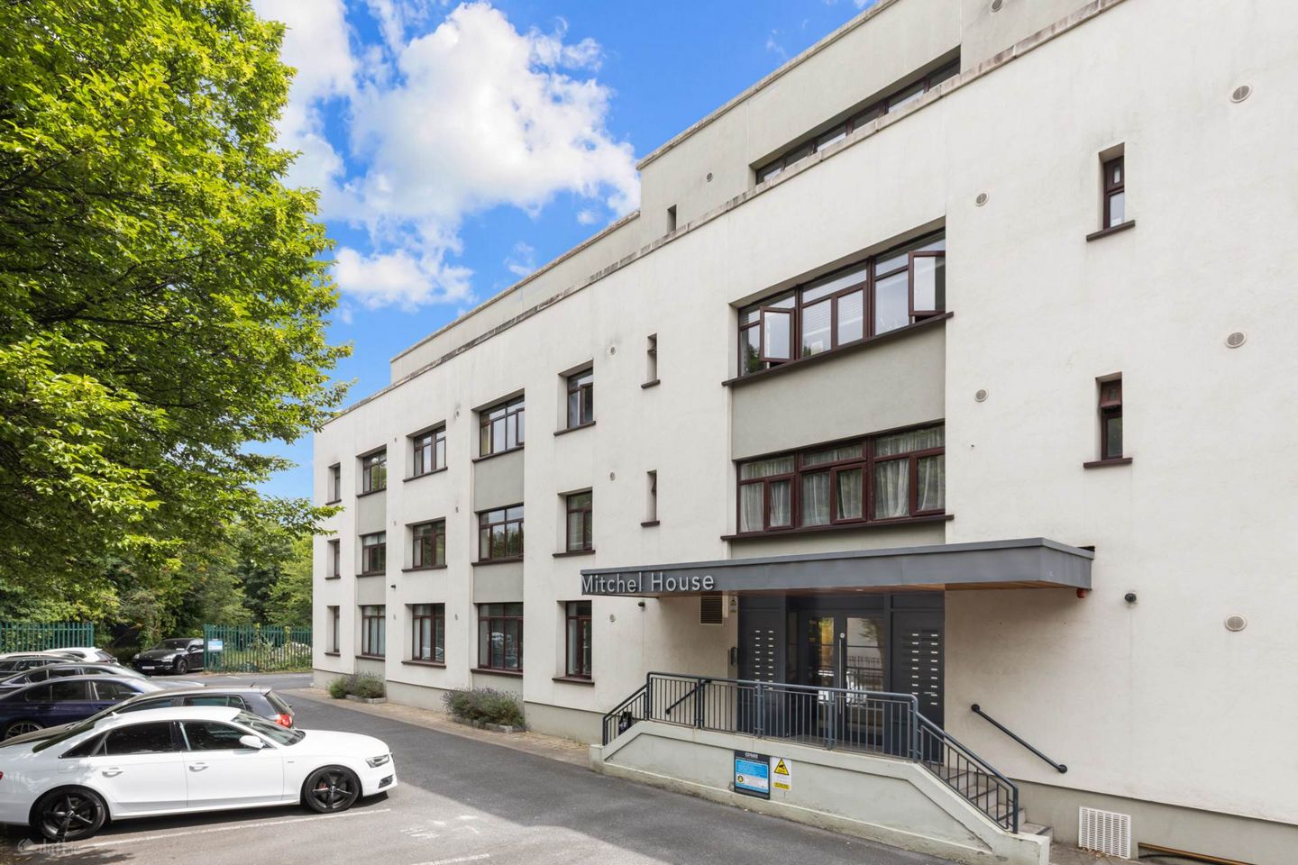 Apartment 1, Mitchel House, Appian Way, Ranelagh, Dublin, D06XH92 — photo 1
