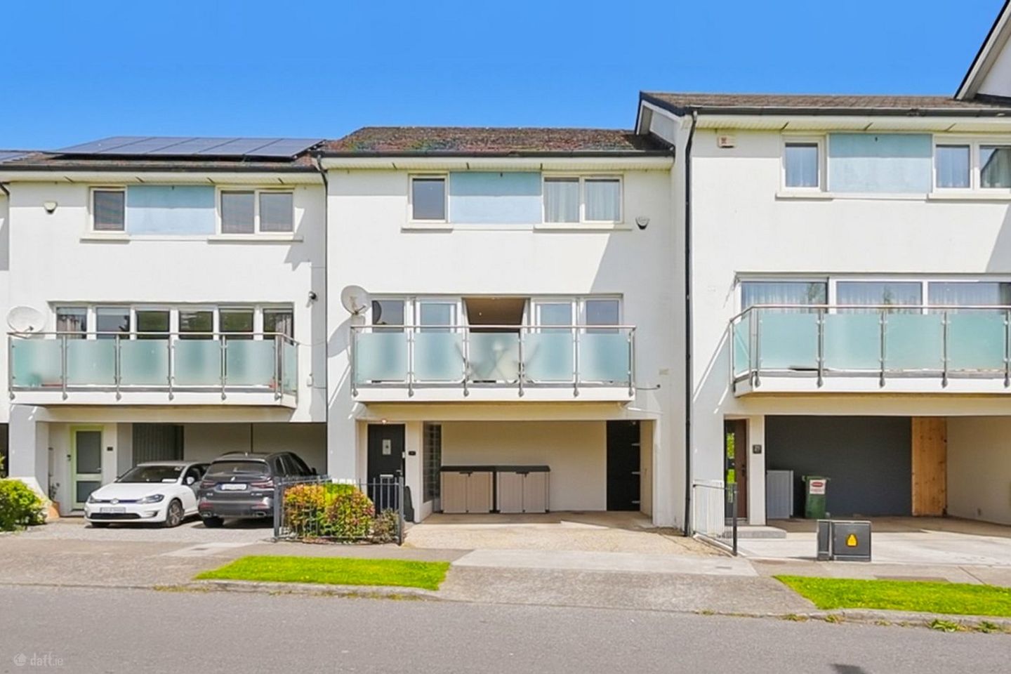 30 Delhurst Avenue, Ongar, Dublin 15, D15P9H0 — photo 1