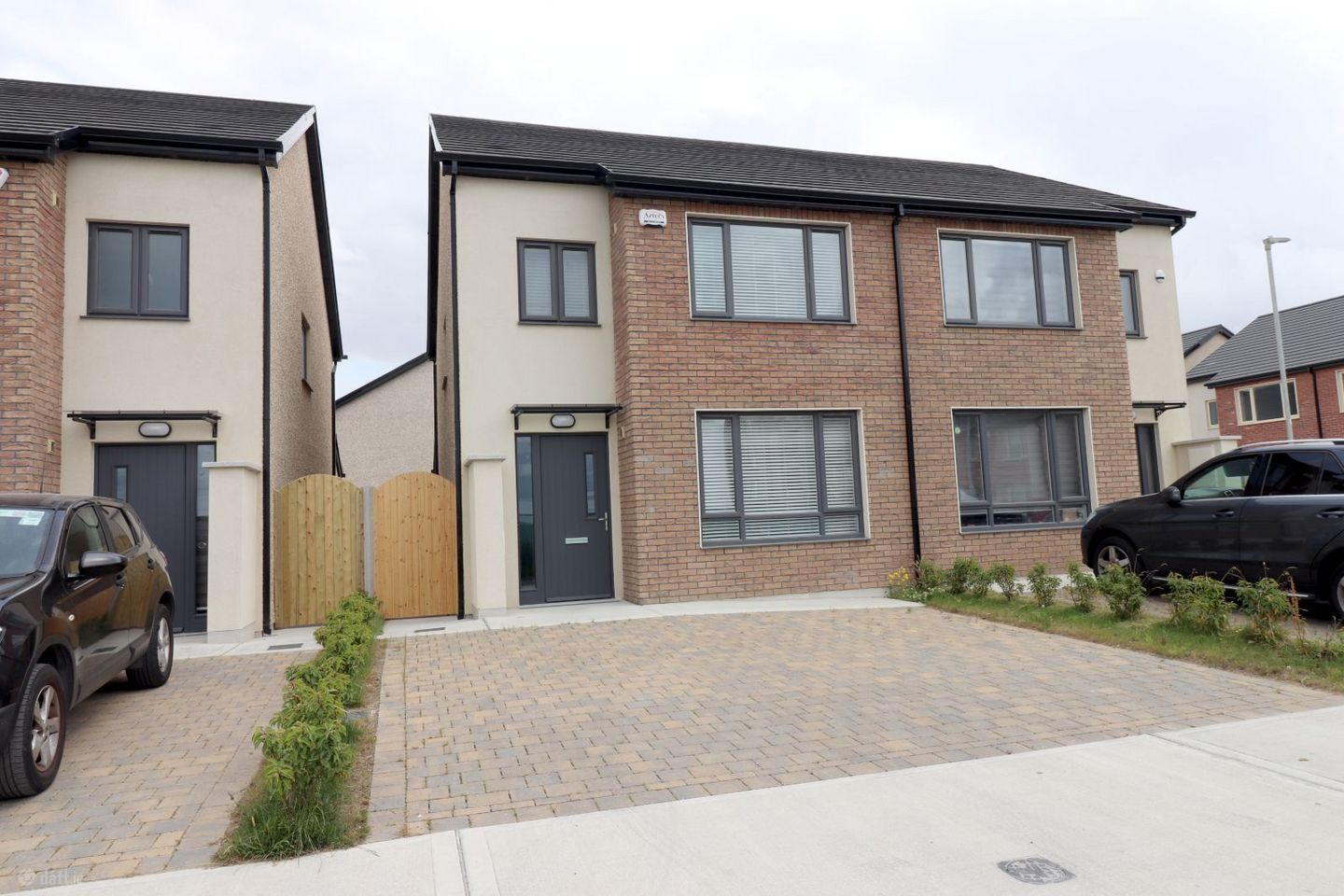 2 Park View, Hansfield Wood, Clonsilla, Dublin 15 — photo 1