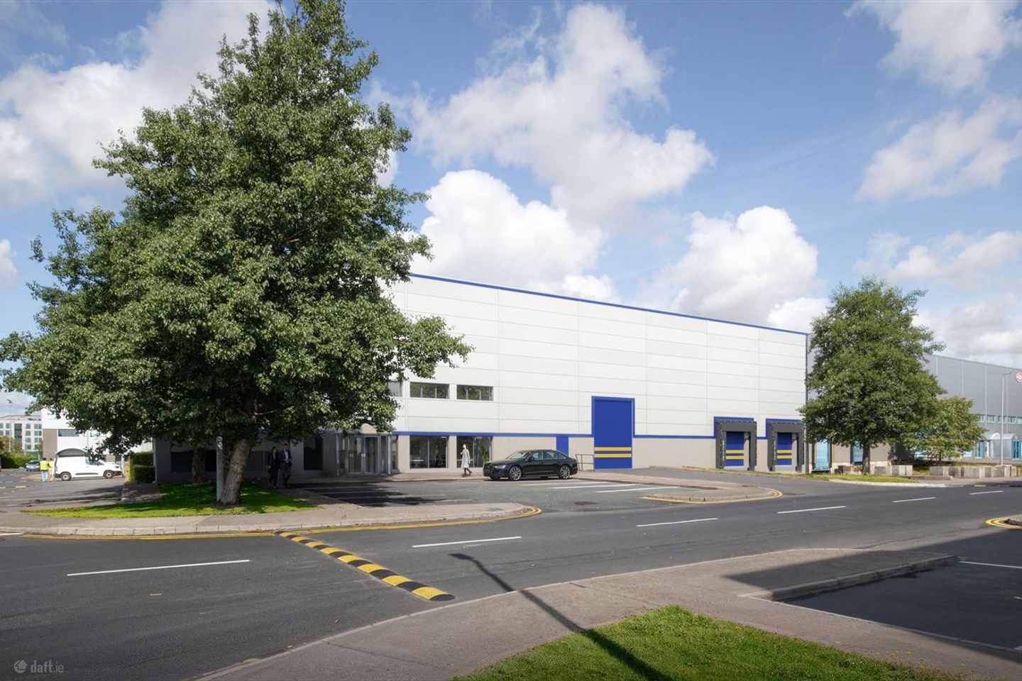UNIT 6 - EXTERIOR SHOT