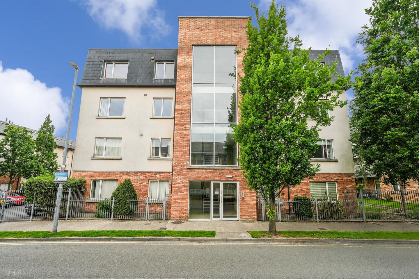 8 Eaton Way, Rathcoole, Co. Dublin — photo 1