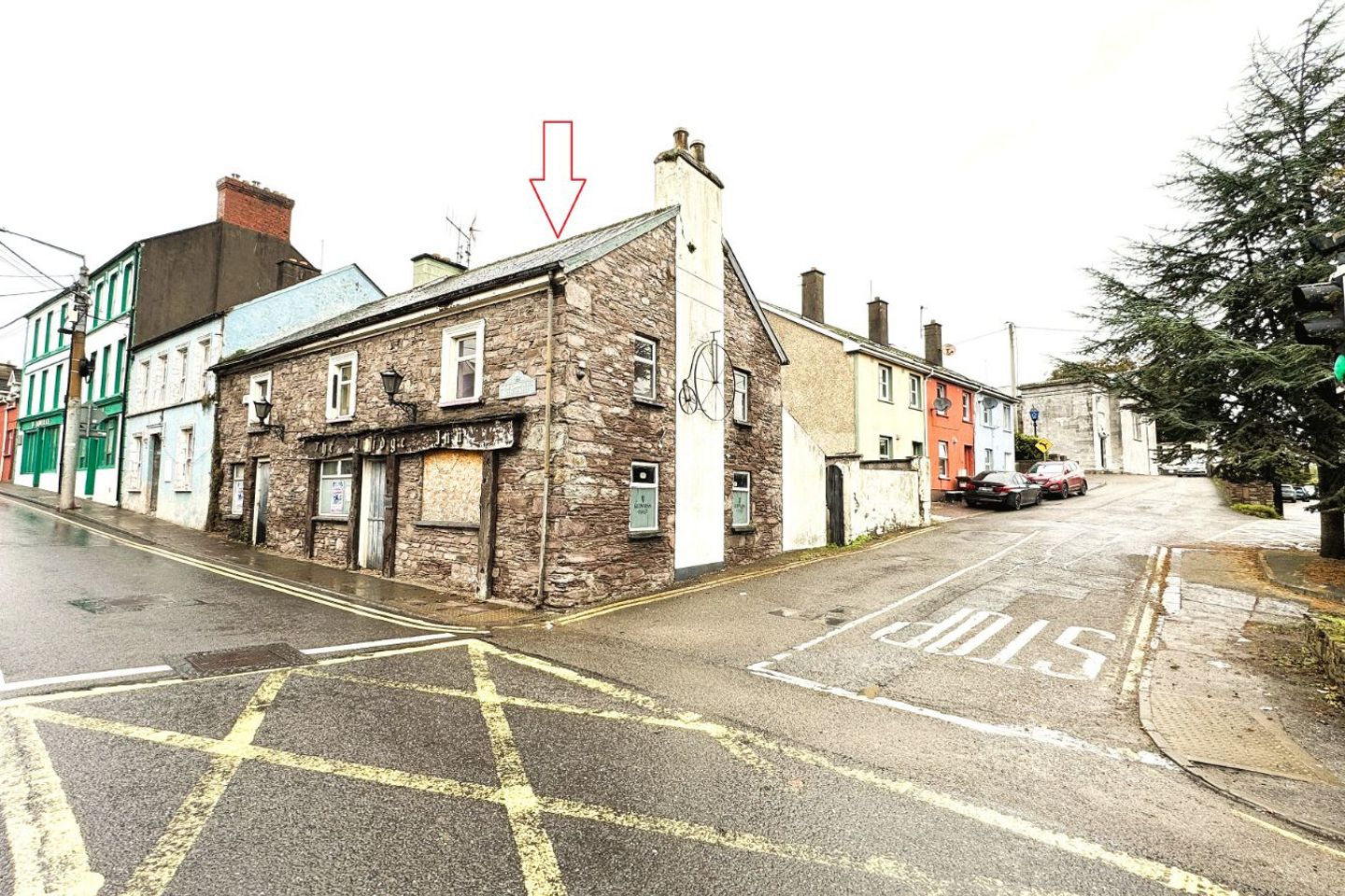 Former Bar, The Bridge Bar,1 New Street, Macroom, Co. Cork, P12Y177 — photo 1