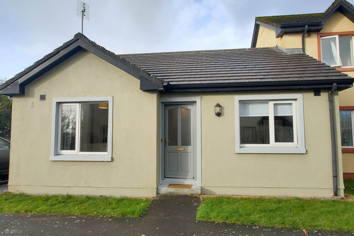 19 Corr Na Gcloch, Ballinrobe, Co. Mayo — photo 1
