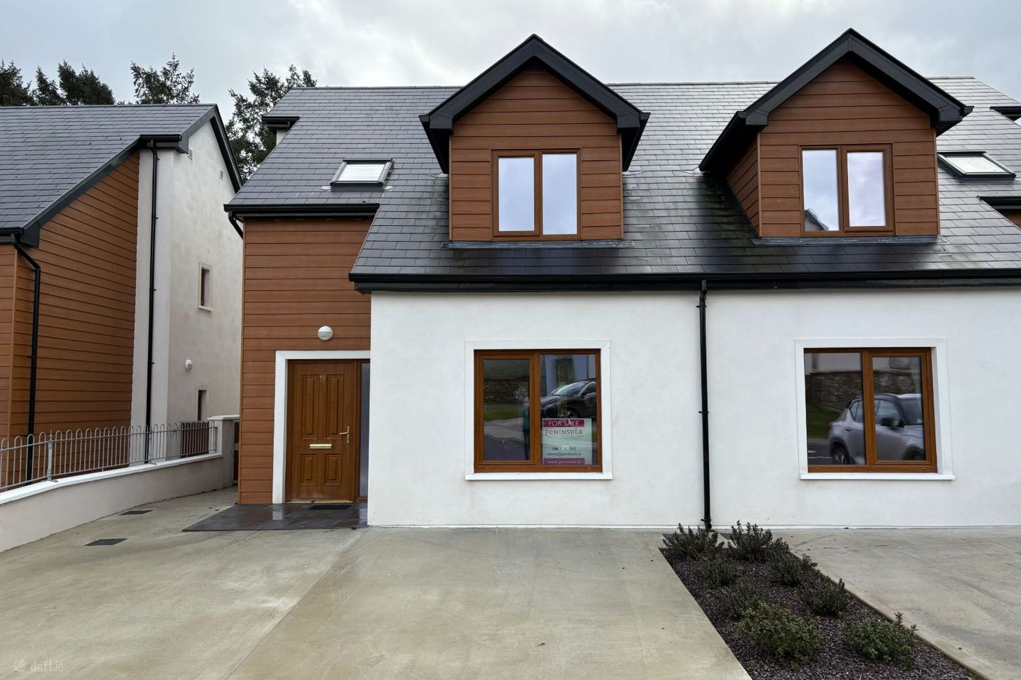 19 Carraig Naofa, Durrus, Durrus, Co. Cork, P75E407 — photo 1