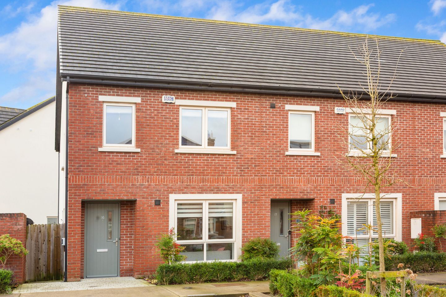 16 Shackleton Way, Lucan, Co. Dublin, K78 X3C4 — photo 1