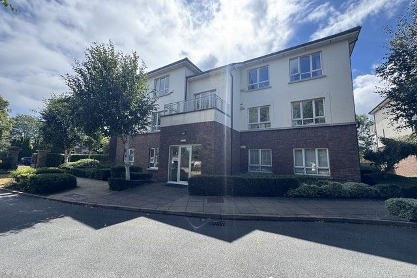 Apartment 4, Woodhaven, Milltown, Dublin 14 — photo 1