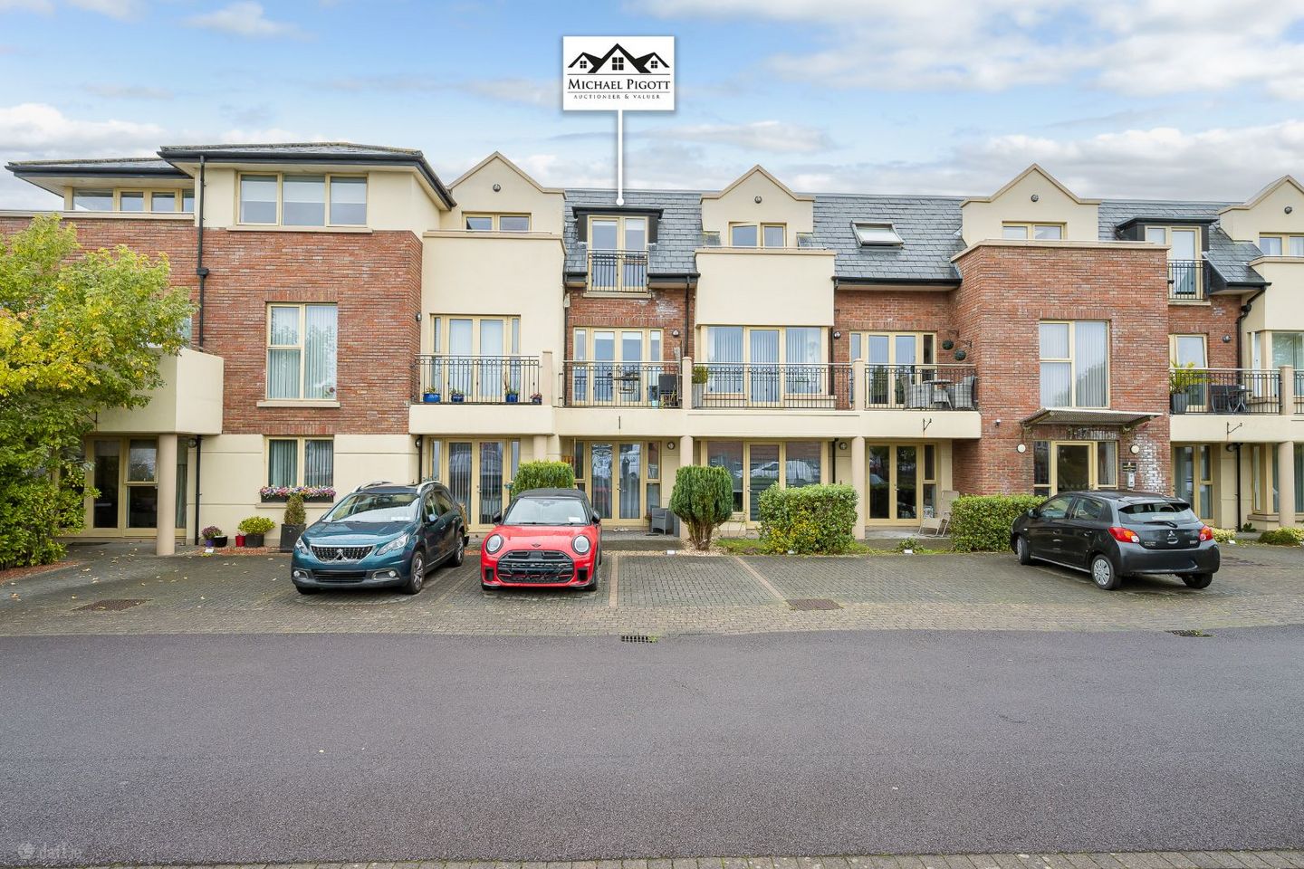 Apartment 14, The Seasons, Cork Road, Carrigaline, Co. Cork, P43N243 — photo 1