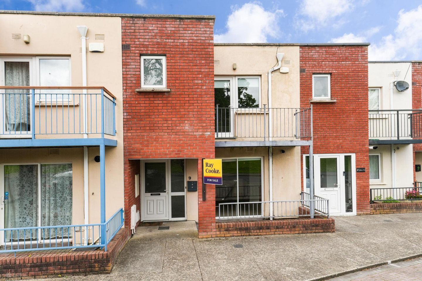 9 Millrace Park, Saggart, Co. Dublin — photo 1