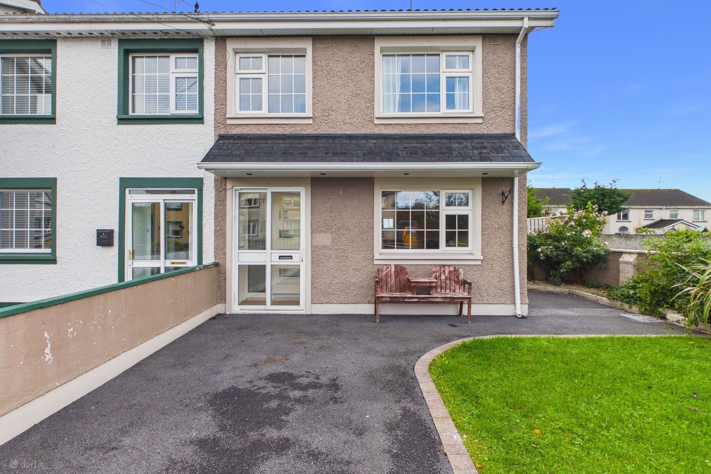 13 St. Laurence's Fields, Loughrea, Co. Galway, H62 YP20 — photo 1