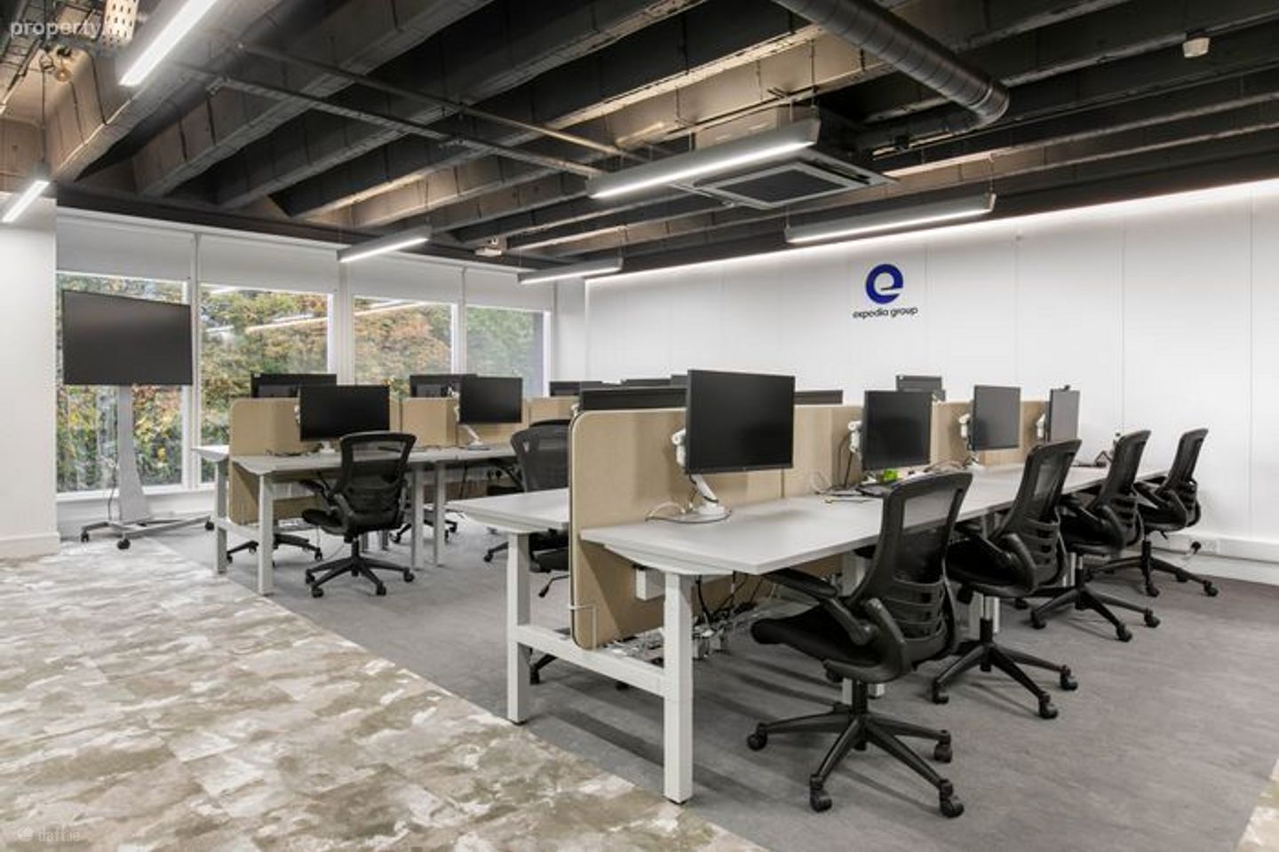 HQ office to let Dublin 2 
