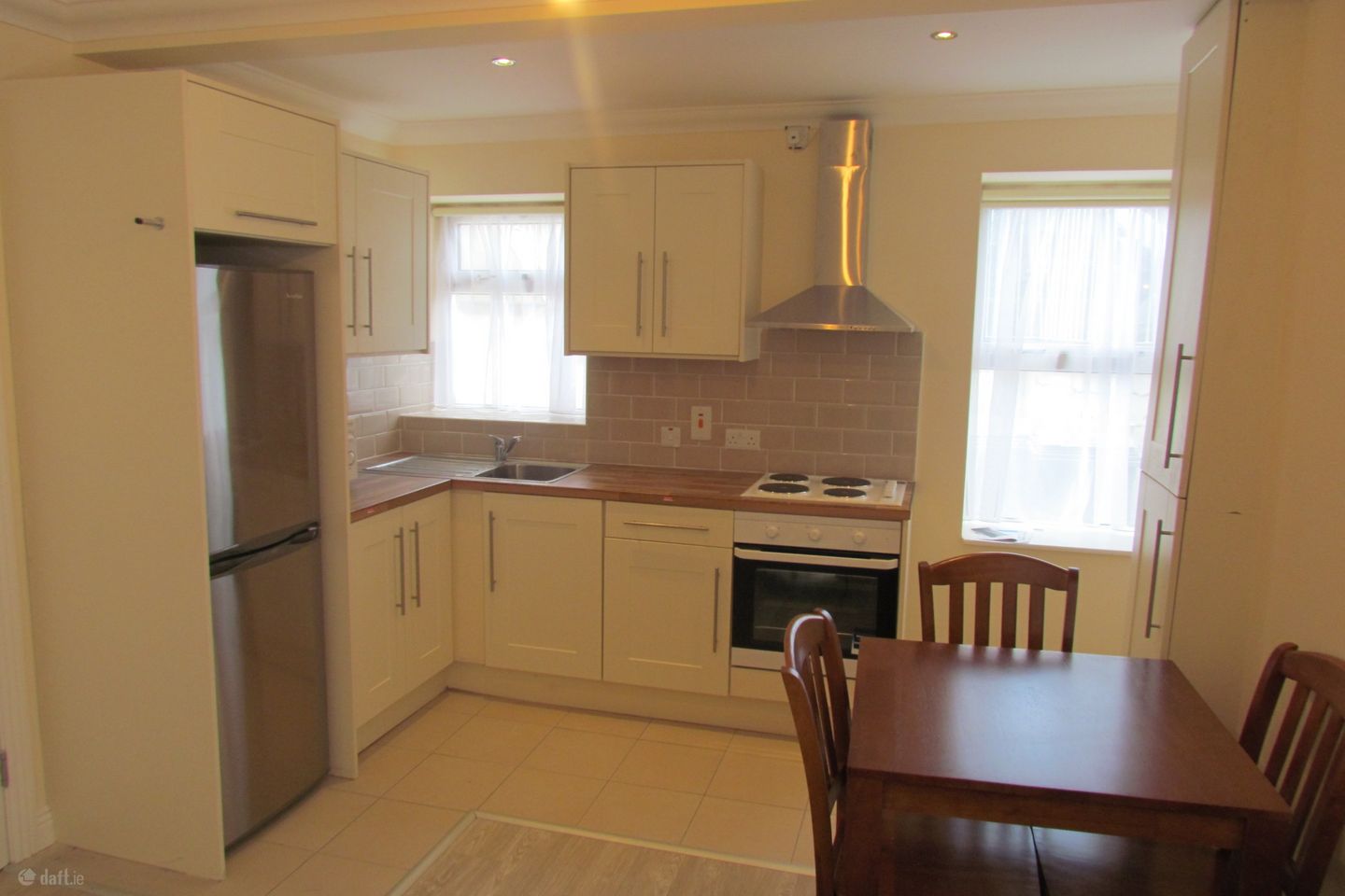 Carlton Court, Williams Park, Rathmines, Co. Dublin — photo 1