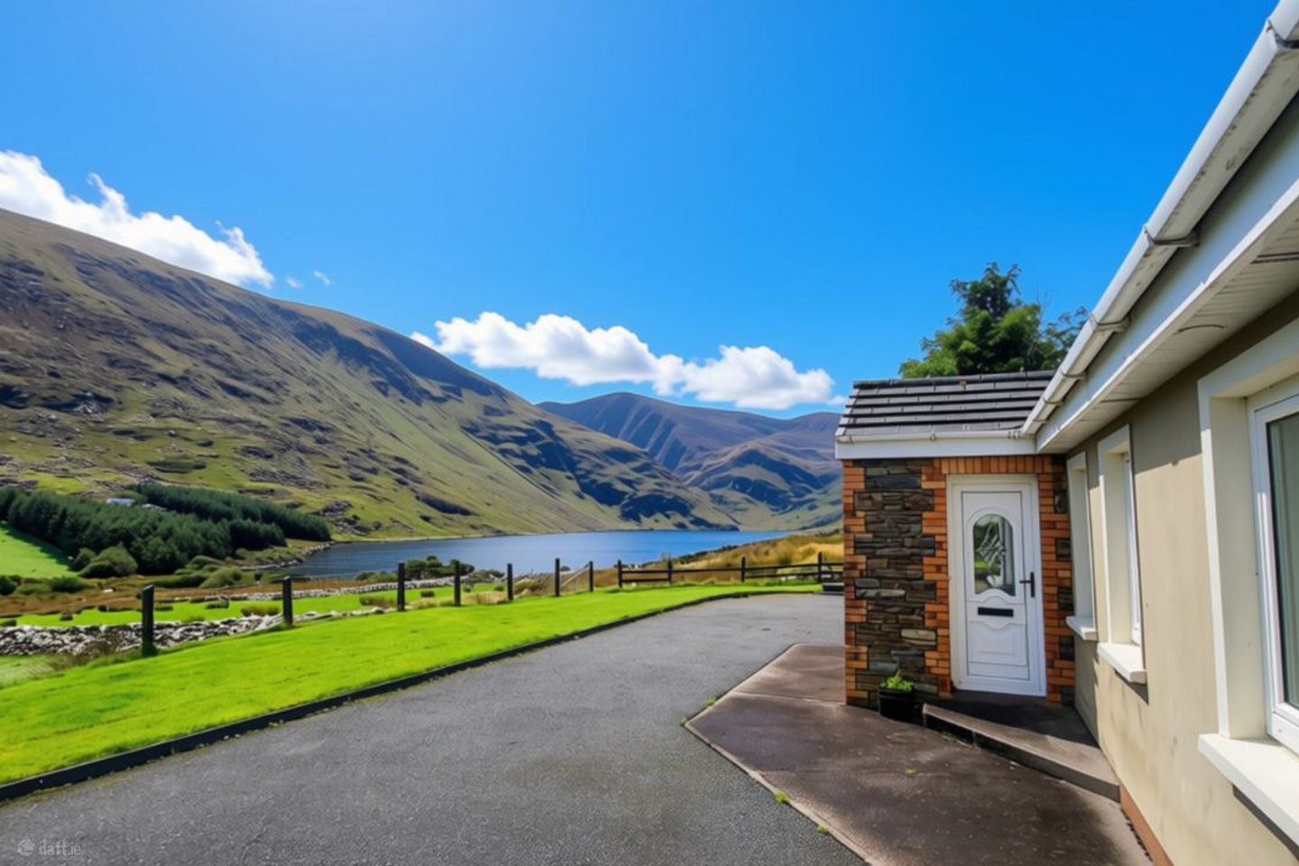 Coomasaharn, Glenbeigh, Co. Kerry — photo 1
