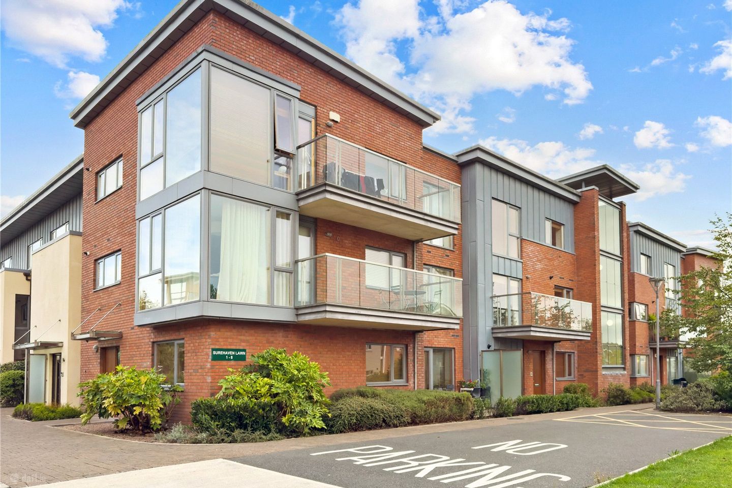 3 Surehaven Lawn, Phoenix Park Racecourse, Dublin 15, D15TY80 — photo 1