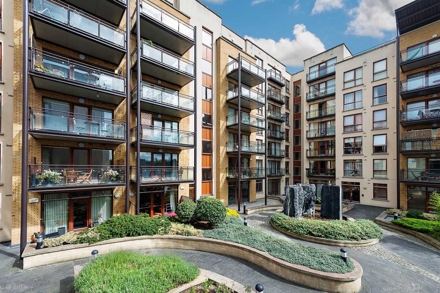 Apt 210 Castleforbes Square, Block E, Castleforbes Square, Dublin 1, D01VH99 — photo 1