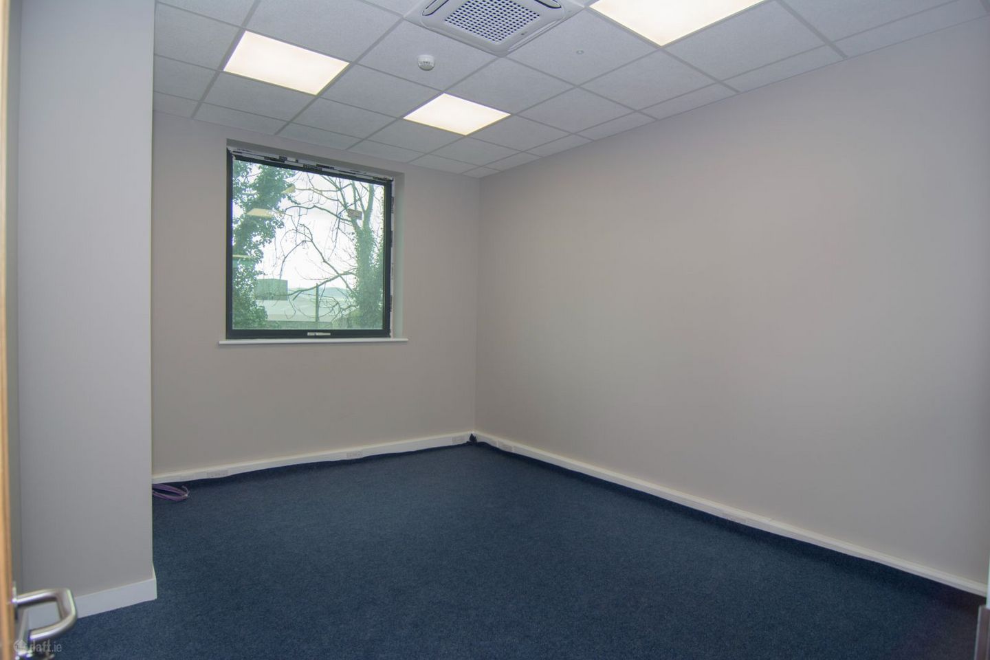 Office 8 Quay Suites, Block 5, Quayside Business Park, Dundalk, Co Louth , Dundalk, Co. Louth — photo 1