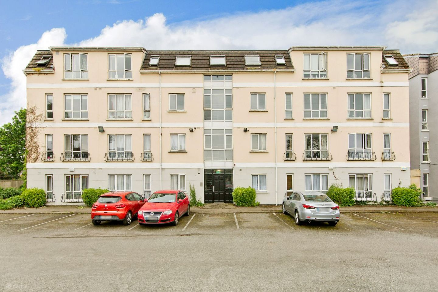 Apartment 27a, Emmet House, Emmet Court, Inchicore, Dublin 8, D08C7H7 — photo 1