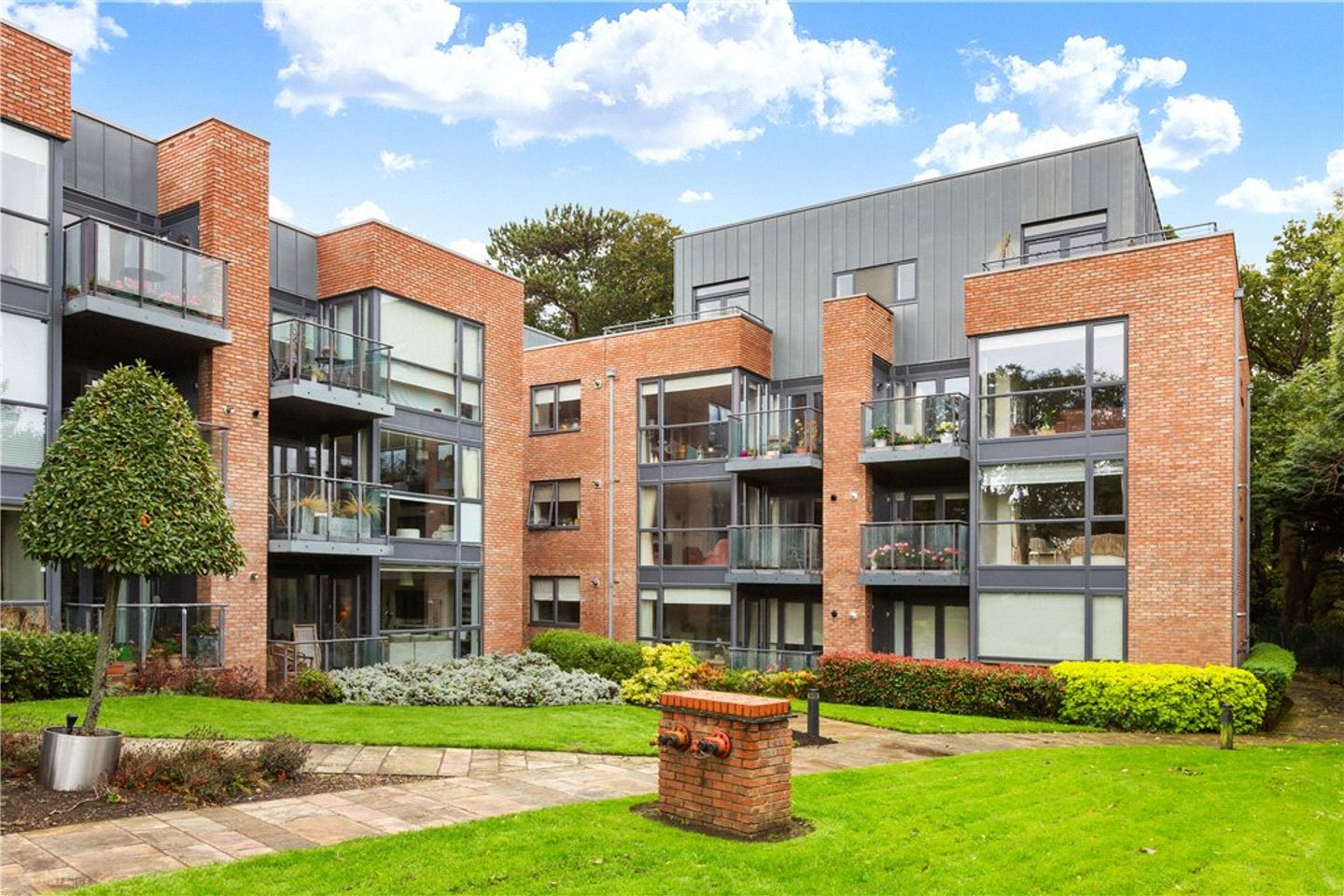 Apt 5 Traverslea Wood, Glenageary Road Lower, Glenageary, Co. Dublin, A96 TF98 — photo 1