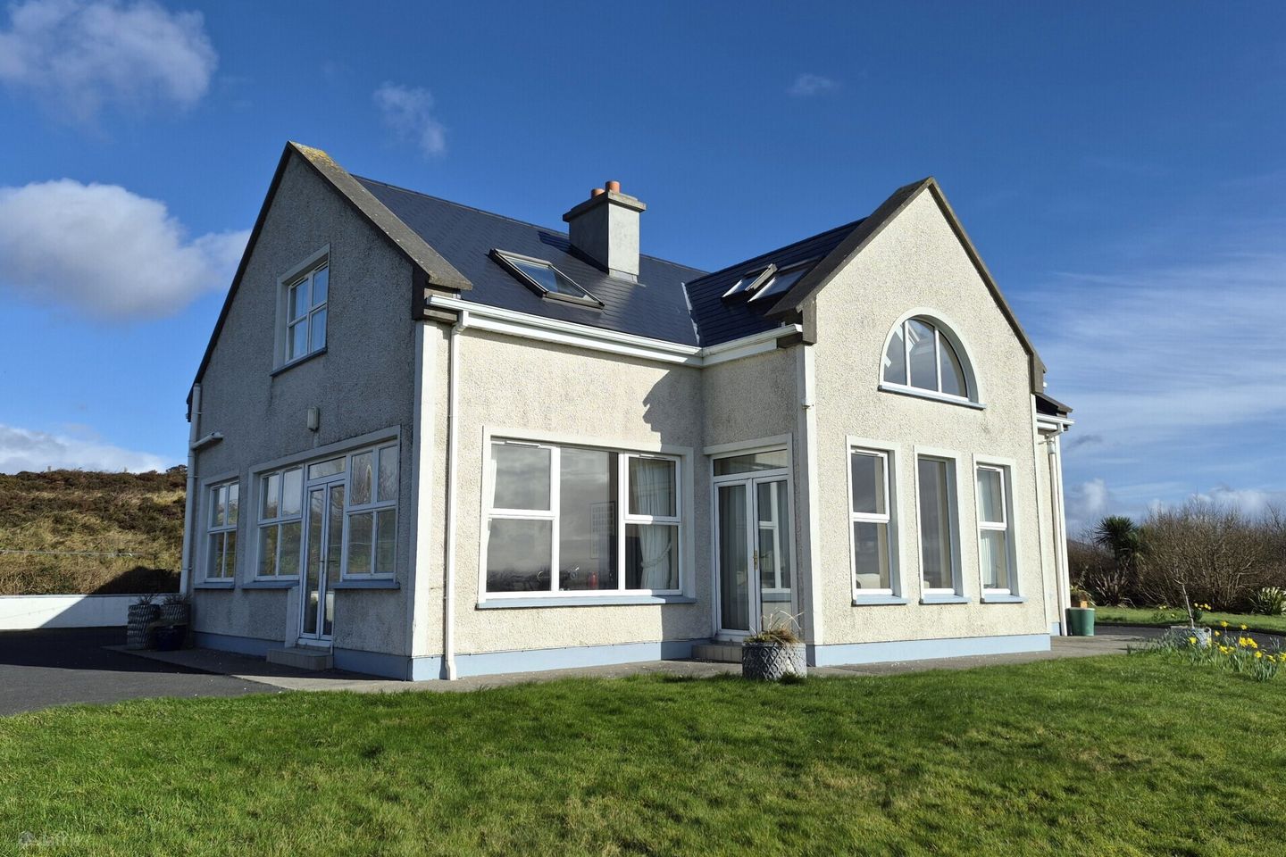 Sandhill, Tiernaur, Newport, Co Mayo, F28 HY60 — photo 1