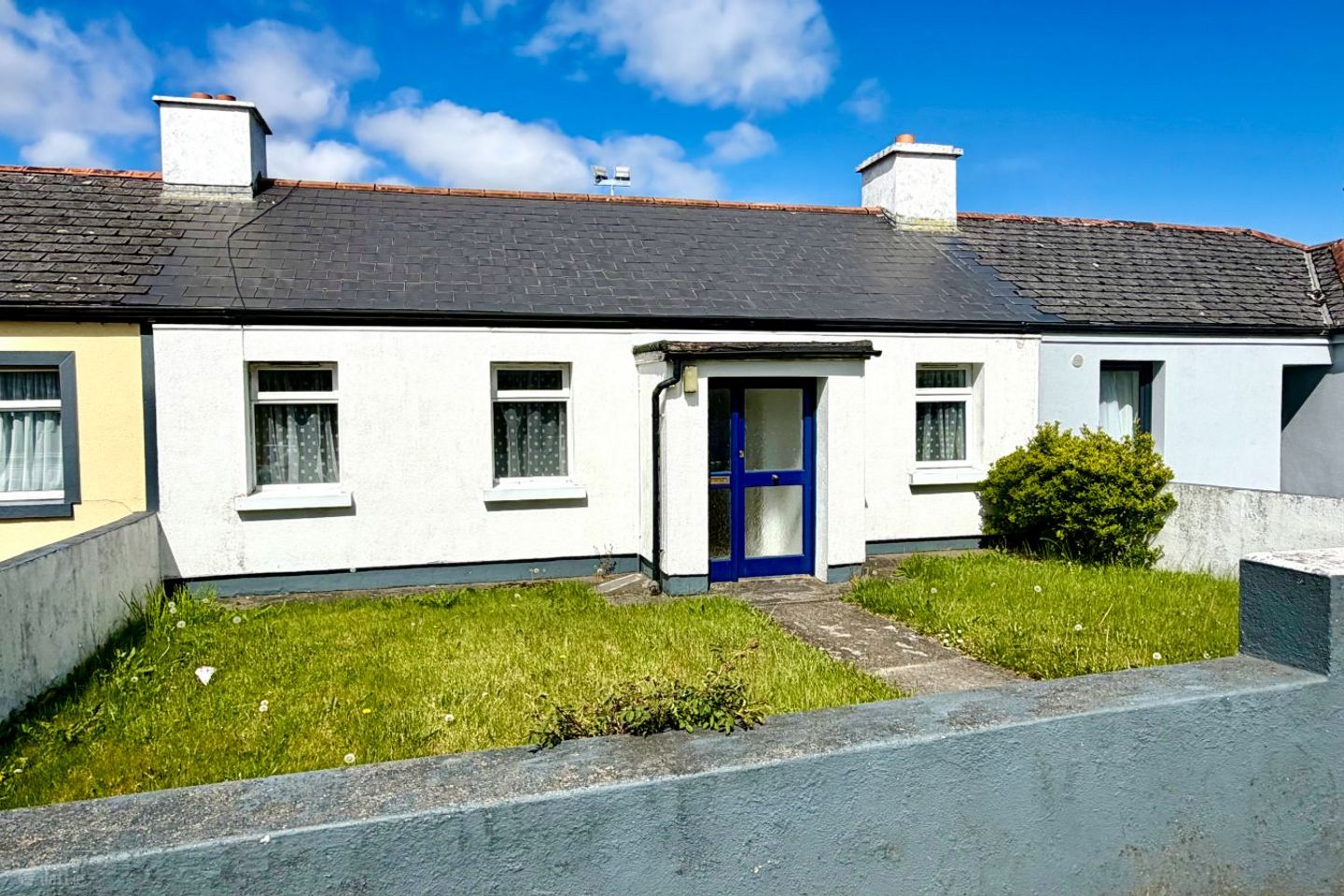 3 Springfield Terrace, Castlebar, Castlebar, Co. Mayo, F23FR68 — photo 1