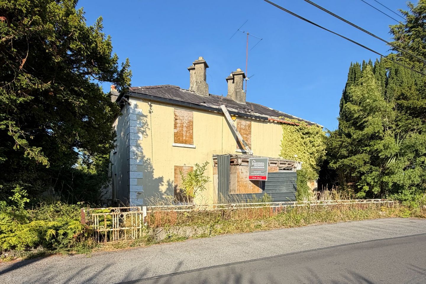 Poolboy, Ballinasloe, Ballinasloe, Co. Galway, H53WY88 — photo 1