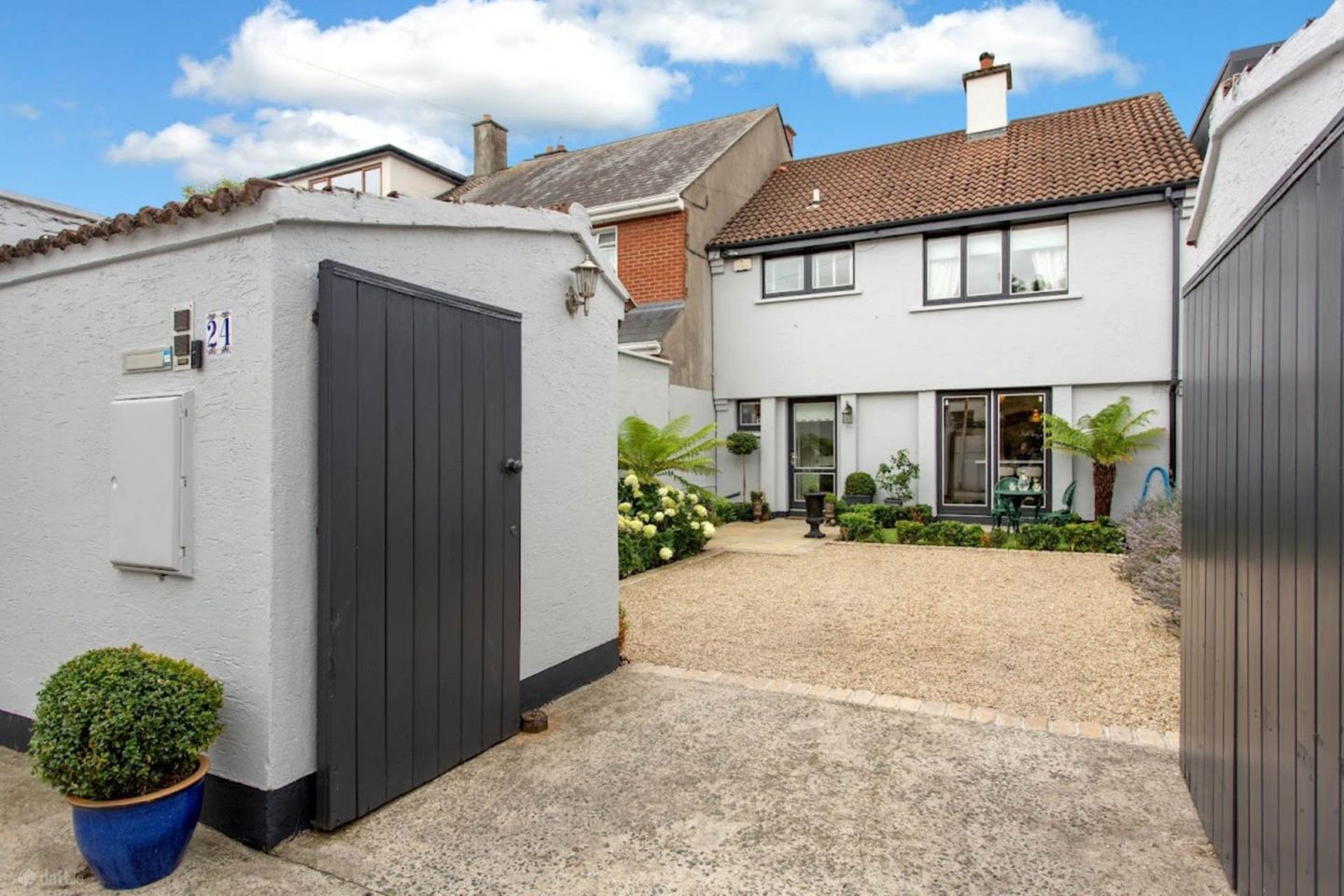 Killasser Mews, 24 Morehampton Lane, Donnybrook, Dublin  4, D04F6F2 — photo 1
