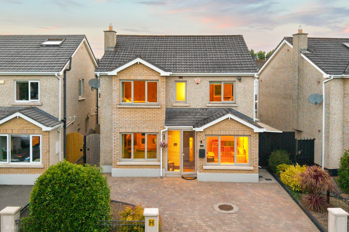 21 Kings Court, Naas, Co. Kildare, W91HK2A — photo 1