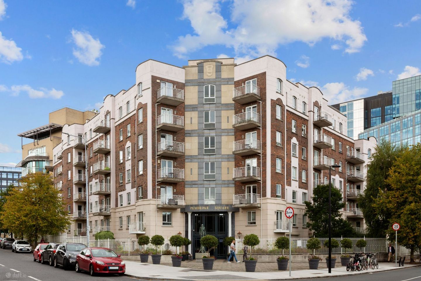 Apartment 123, The Berkeley Block, Pembroke Square, Grand Canal Dock, Dublin 4, D04DT26 — photo 1