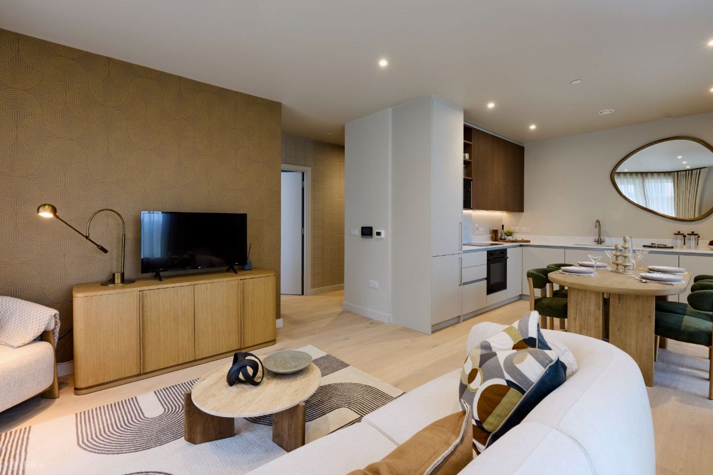 3 Bedroom Apartment, Berwick Pines, Foxrock, Dublin 18 — photo 1