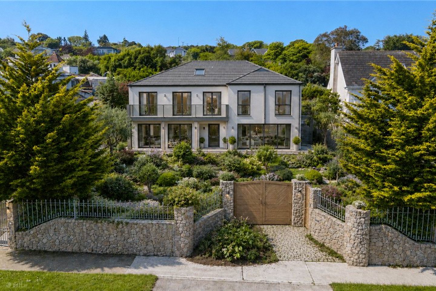 Woodview, Greys Lane, Howth, Co Dublin, D13VX67 — photo 1