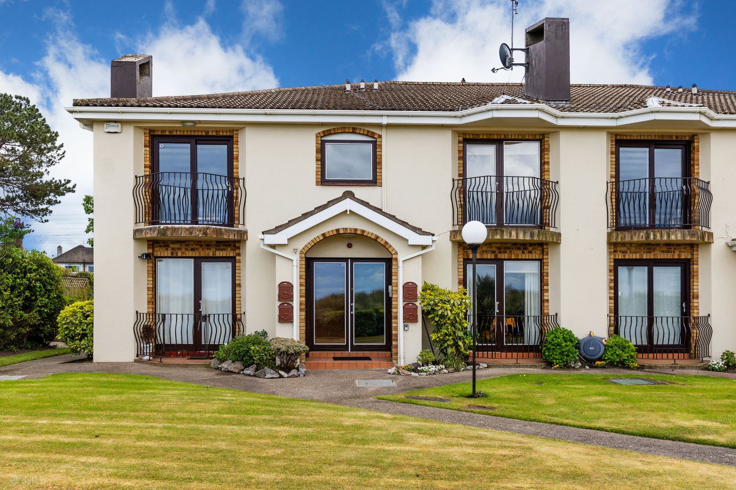 Apt, 4d Avalon, Burrow Road, Sutton, Dublin 13, D13 RP83 — photo 1