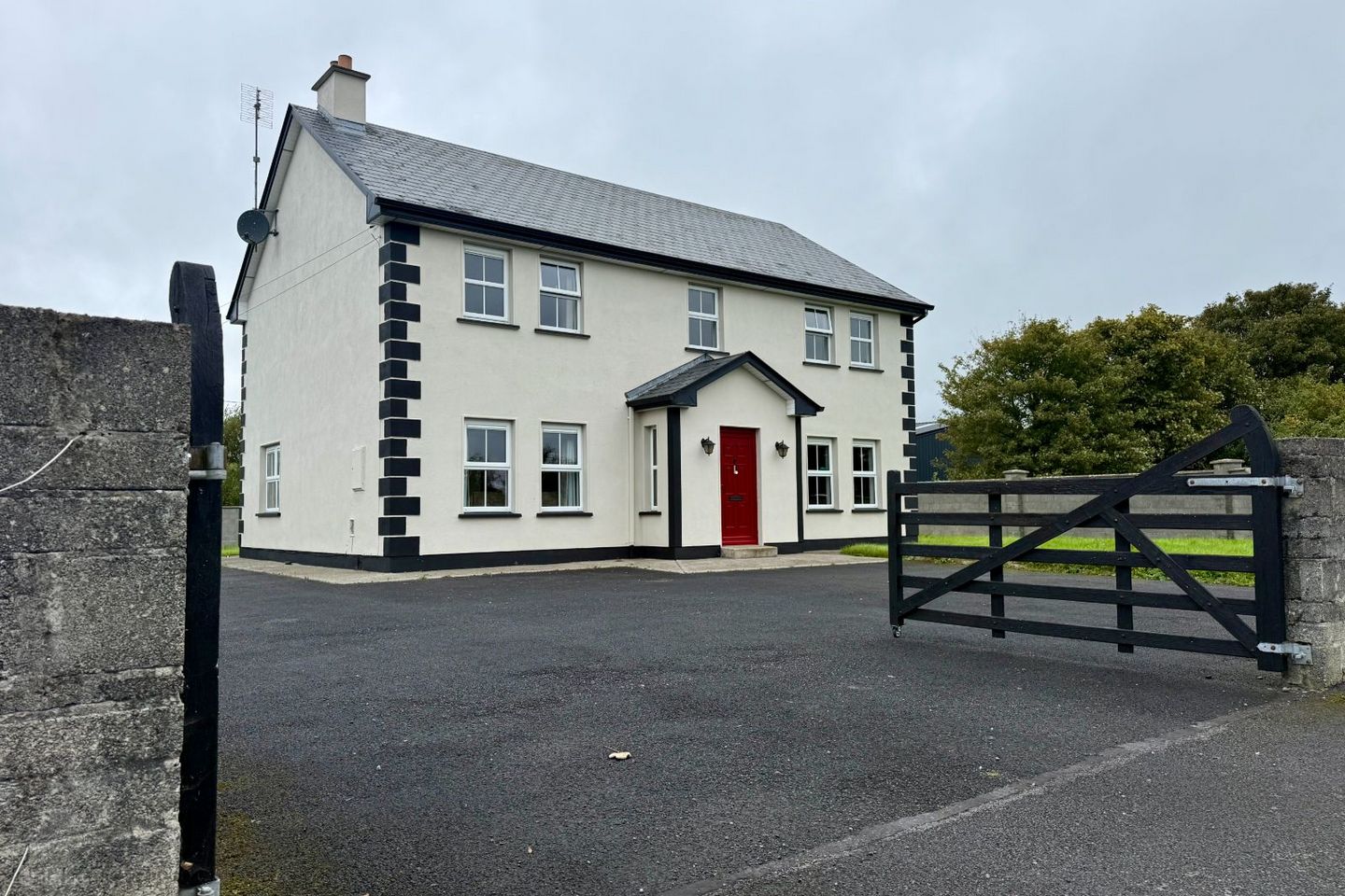 Abbeyquarter, Ballyhaunis, Ballyhaunis, Co. Mayo, F35X625 — photo 1