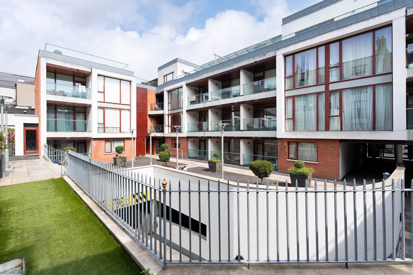 Apartment 1, 18 Lower Baggot Street, Dublin  2, Co. Dublin — photo 1