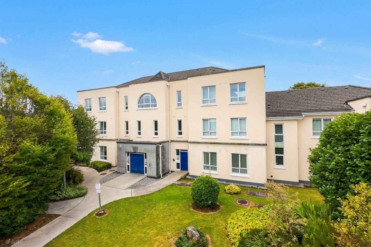 Apartment 15, Fort Lorenzo House, Kingston, Co. Galway, H91TK59 — photo 1