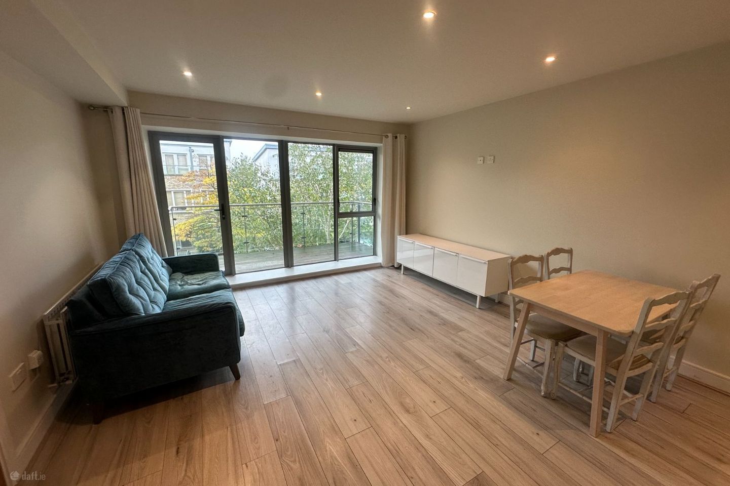 Apartment 279, Block D, Beechwood Court, Stillorgan, Stillorgan, Co. Dublin — photo 1